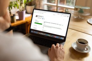 Read more about the article Как да успеем в Upwork?